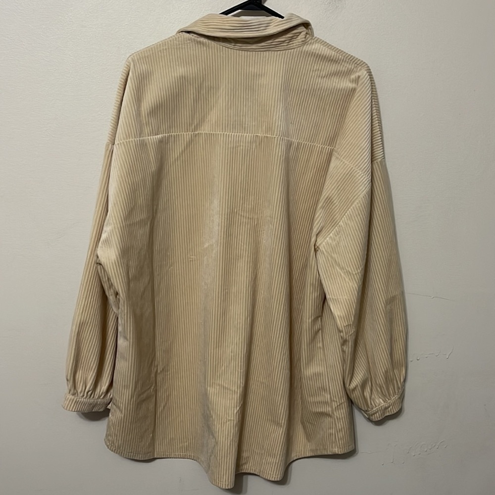Moon River Beige Corduroy Oversized Shacket Size Small - Picture 4 of 4